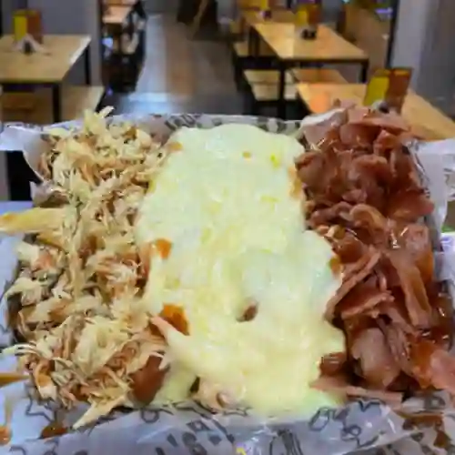 Salchipapa Especial