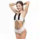 Cinta Adhesiva Para el Busto Negro Miniso