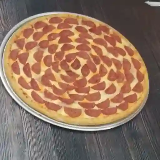 Pizza Jamón Salami