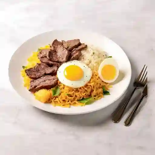 Cama de Ensalada Fresca con Huevos