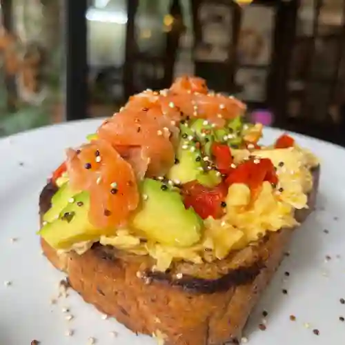 Tostadas Breakfast de Salmon