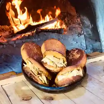 Arepa de Chocolo con Pollo