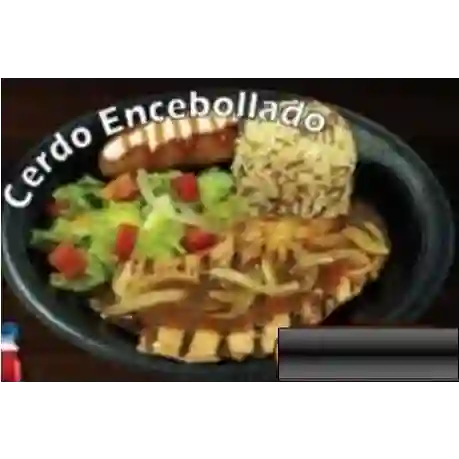 Cerdo Encebollado