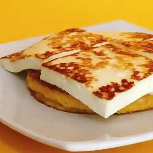 Arepa con Queso Cuajada