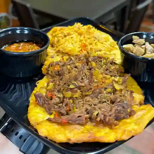 Tostada con todo + coca cola 400ml