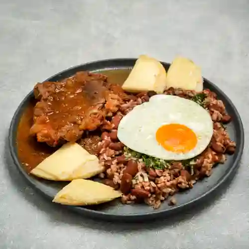Calentado con Carne en Bistec