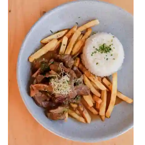 Lomo Saltado (Solo Día Martes)