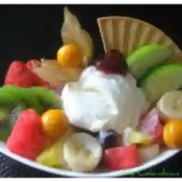 Ensalada con Helado 16 Onz.