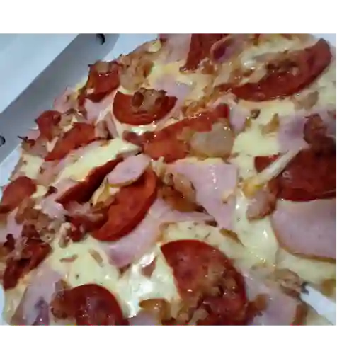 Pizza de Carnes 6 Porciones