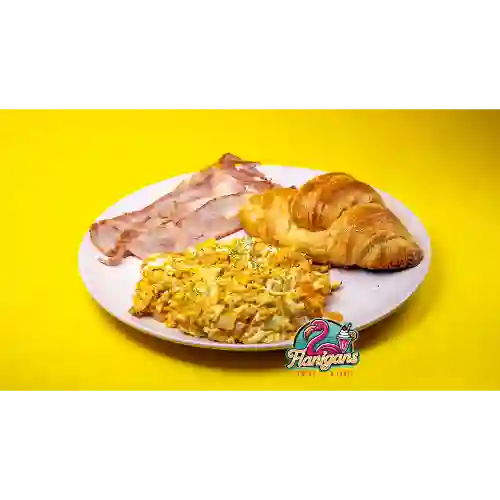 Croissant artesanal pericos desayuno
