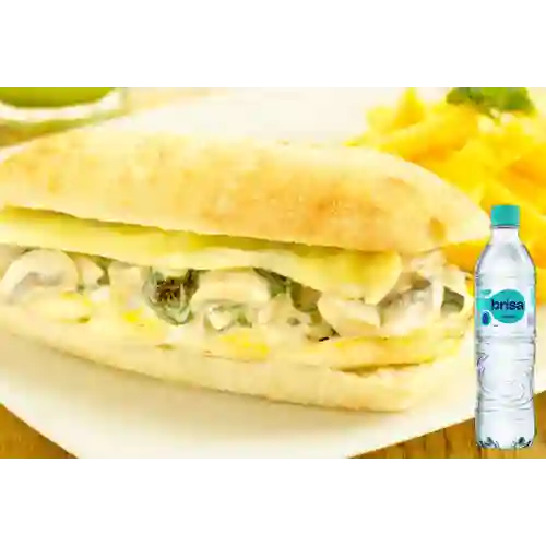 Combo Sándwich con Pollo + Brisa Sin Gas 600ML