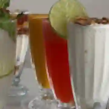 Jugo en Leche Mora