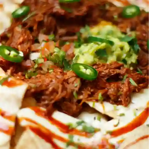 Birria Nachos (Para Compartir)