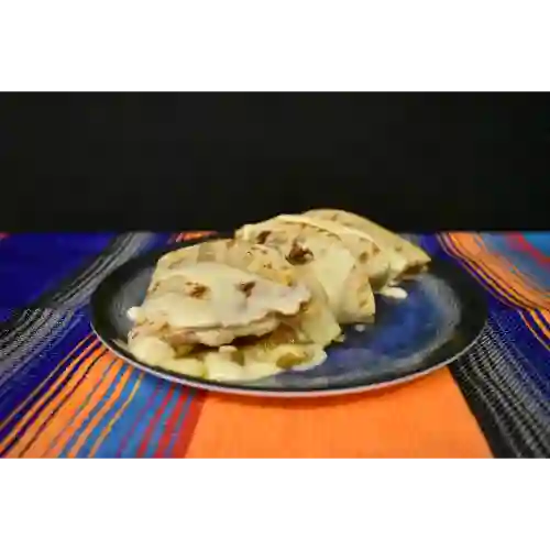 Quesadilla Hawaiana