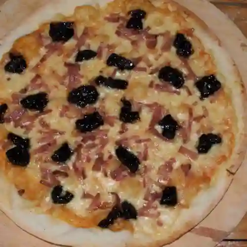 Pizza Ciruela y Tocineta