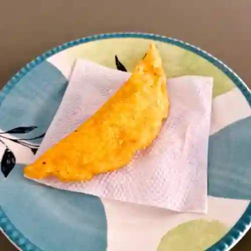 Empanada de Pollo O Carne