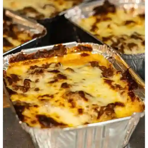 Arma tu lasaña + tostadas