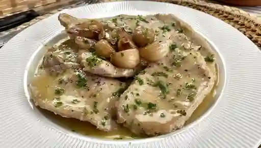 Lomo al ajillo