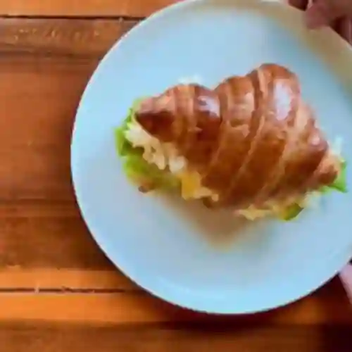 Croissant de Pollo