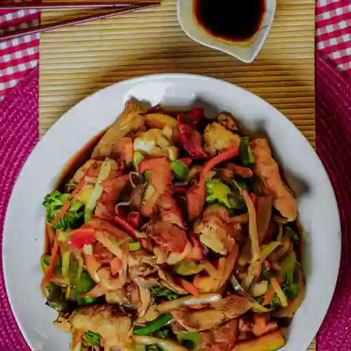 Chop suey con pollo - familiar