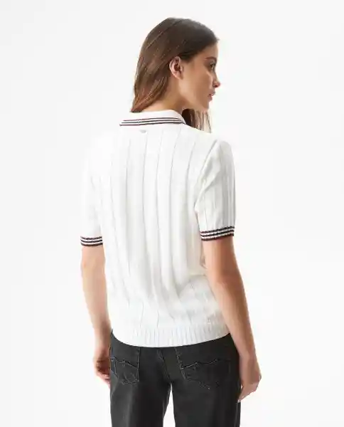 Polo Racing Femenino Crudo Porcelana Claro Talla S Chevignon
