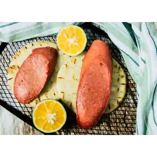Arepa con Salchichón