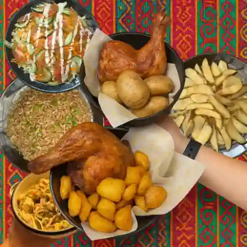1/2 Pollo con 2 Acompañamientos