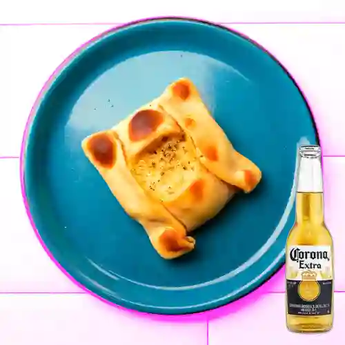 Combo Empanada Cebolla y Queso + Coronita 250 ml