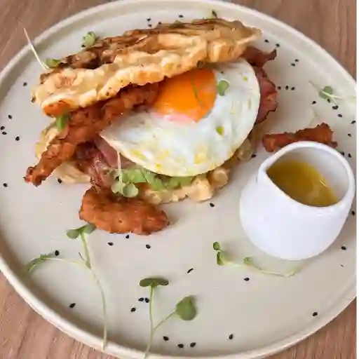 Waffles de pandeyuca y pollo