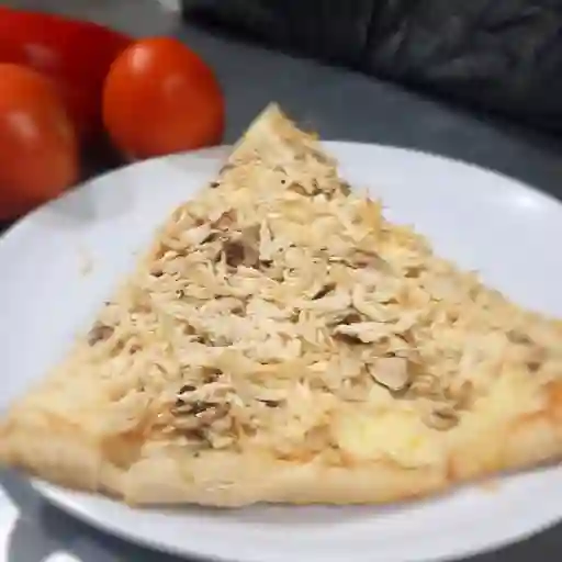 Pizza pollo con champiñones