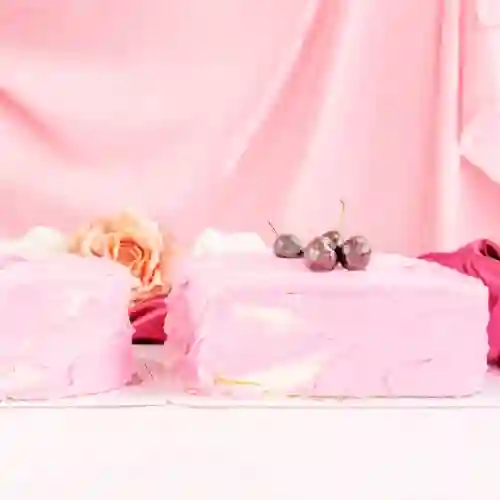 Torta de 3 Leches Frutos Rojos 25 Pz