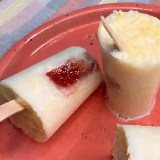 Helado casero queso con bocadillo 5oz