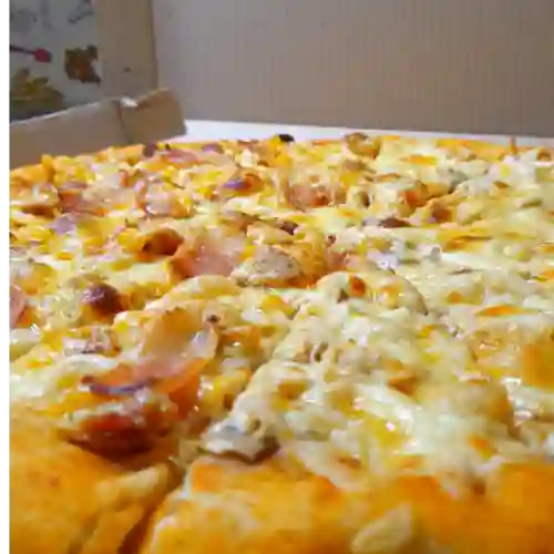 Pizza Ranchera con Pollo Especial