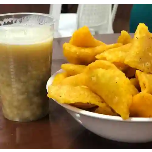 Empanada en Combo con Champú