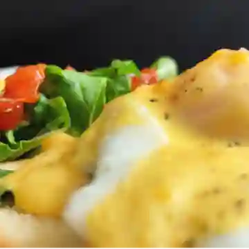 Huevos Benedictinos