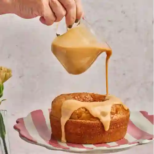 Torta de Arequipe con Baileys Mediana