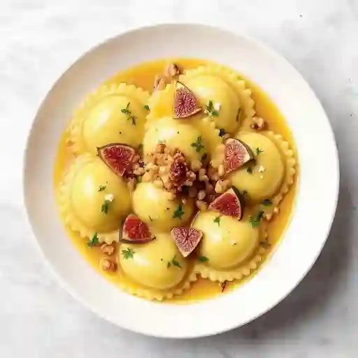 Ravioli Higos Nueces Salsa Mantequilla