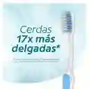 Cepillo de Dientes Colgate Slim Soft Suave x 2 Und