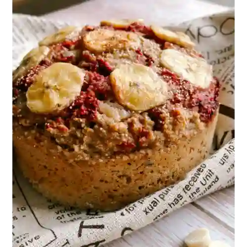 Torta de Banano & Frutos Rojos