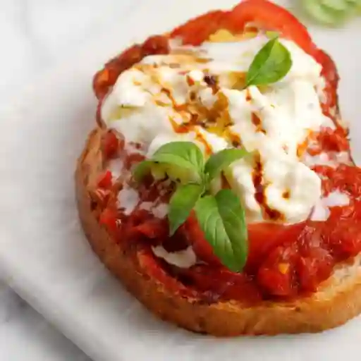 Tostada de stracciatella