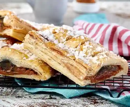 Pastel Encarcelado (Arequipe-Guayaba-Queso)