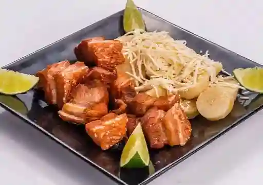 Chicharron con Bollo