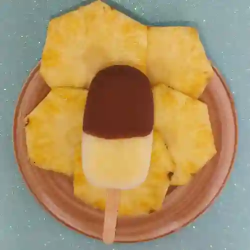 Paleta de Piña con Chocolate