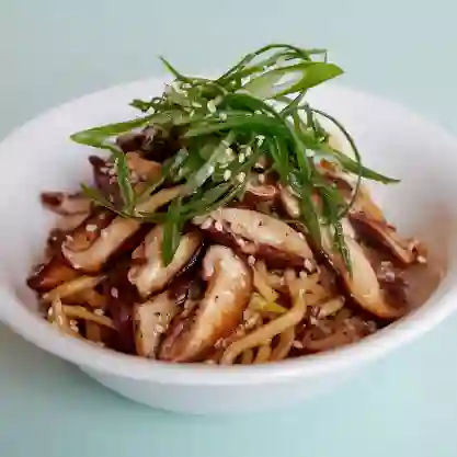 Hoisin Noodles Shiitake