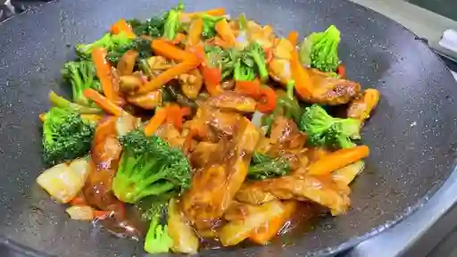 Salteado de Pechuga