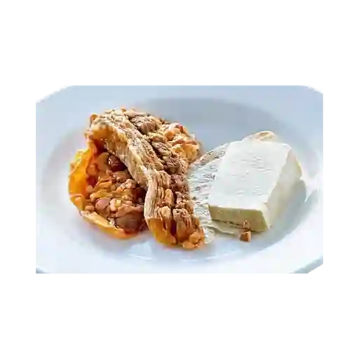 Desayuno Calentado de Chicharrón