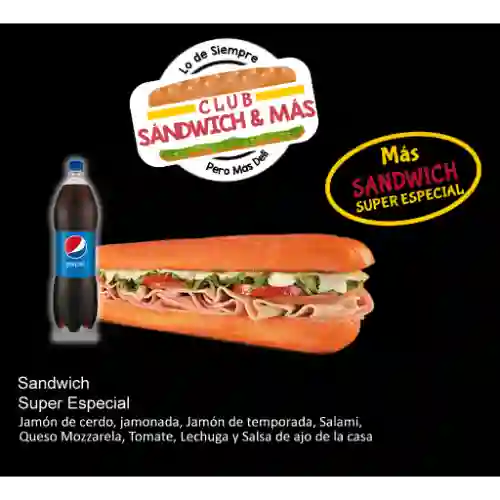 Sándwich Super Especial y Gaseosa