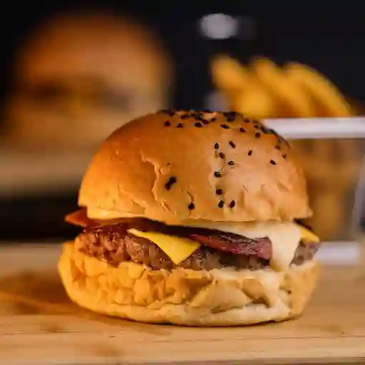 Combo bbq carnivora + papas para dos