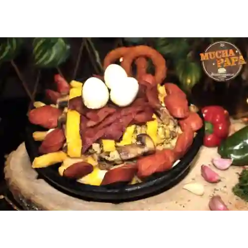 Salchipapa Champipollo Bacon