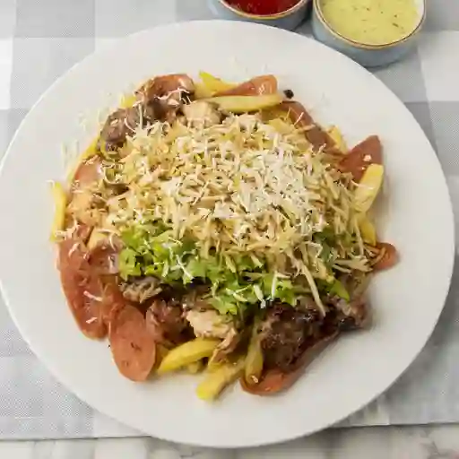 Salchipapa súper VIP